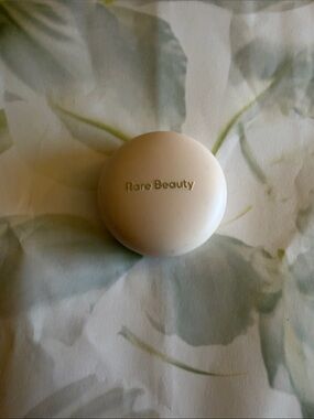 Rare Beauty positive light powder blush nwob